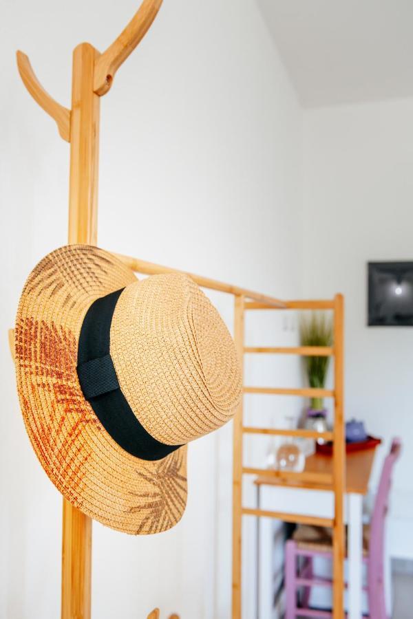 Domo Mediterranea Affittacamere-Guest House Sant'Antioco Bagian luar foto